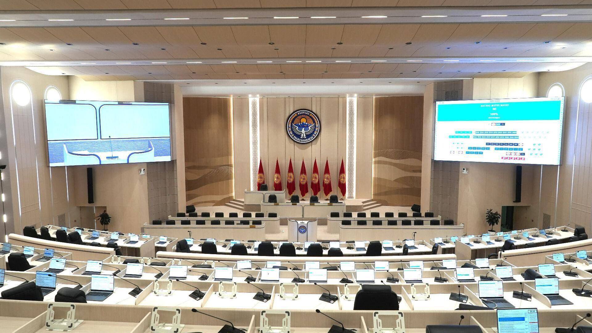 Досрочные парламентские выборы в Киргизии: чего ожидать от самой турбулентной страны Средней Азии?